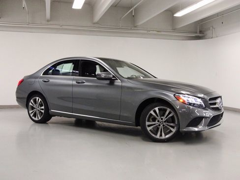 Used 2019 Mercedes-Benz C 300 4MATIC Sedan image 4