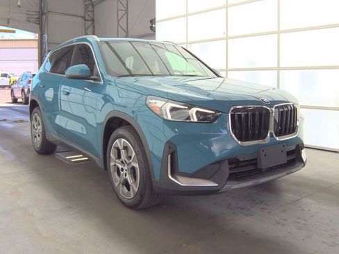 Used 2023 BMW X1 xDrive28i w/ Premium Package AWD/4WD image 3