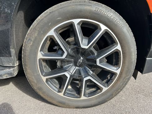 Used 2023 Chevrolet Tahoe RST w/ Luxury Package image 9