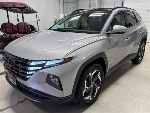Used 2022 Hyundai Tucson Limited w/ Cargo Package AWD/4WD image 3