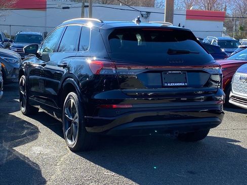 Used 2023 Audi Q4 e-tron Premium Plus w/ Premium Plus image 4