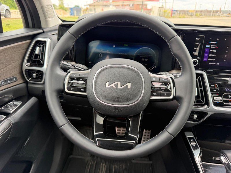 Used 2022 Kia Sorento SX Prestige AWD/4WD image 12