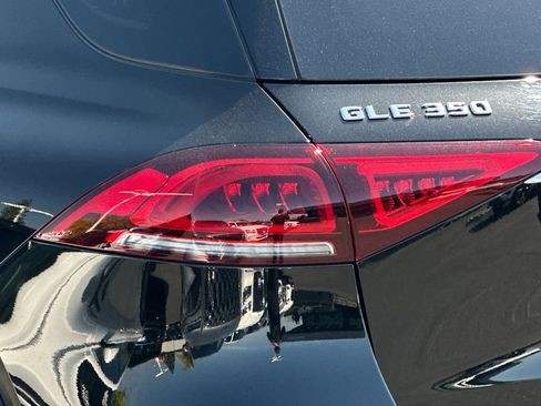 Used 2021 Mercedes-Benz GLE 350 4MATIC image 27