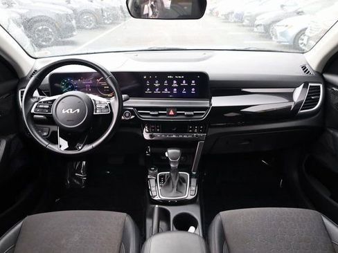 Certified 2024 Kia Seltos S image 15