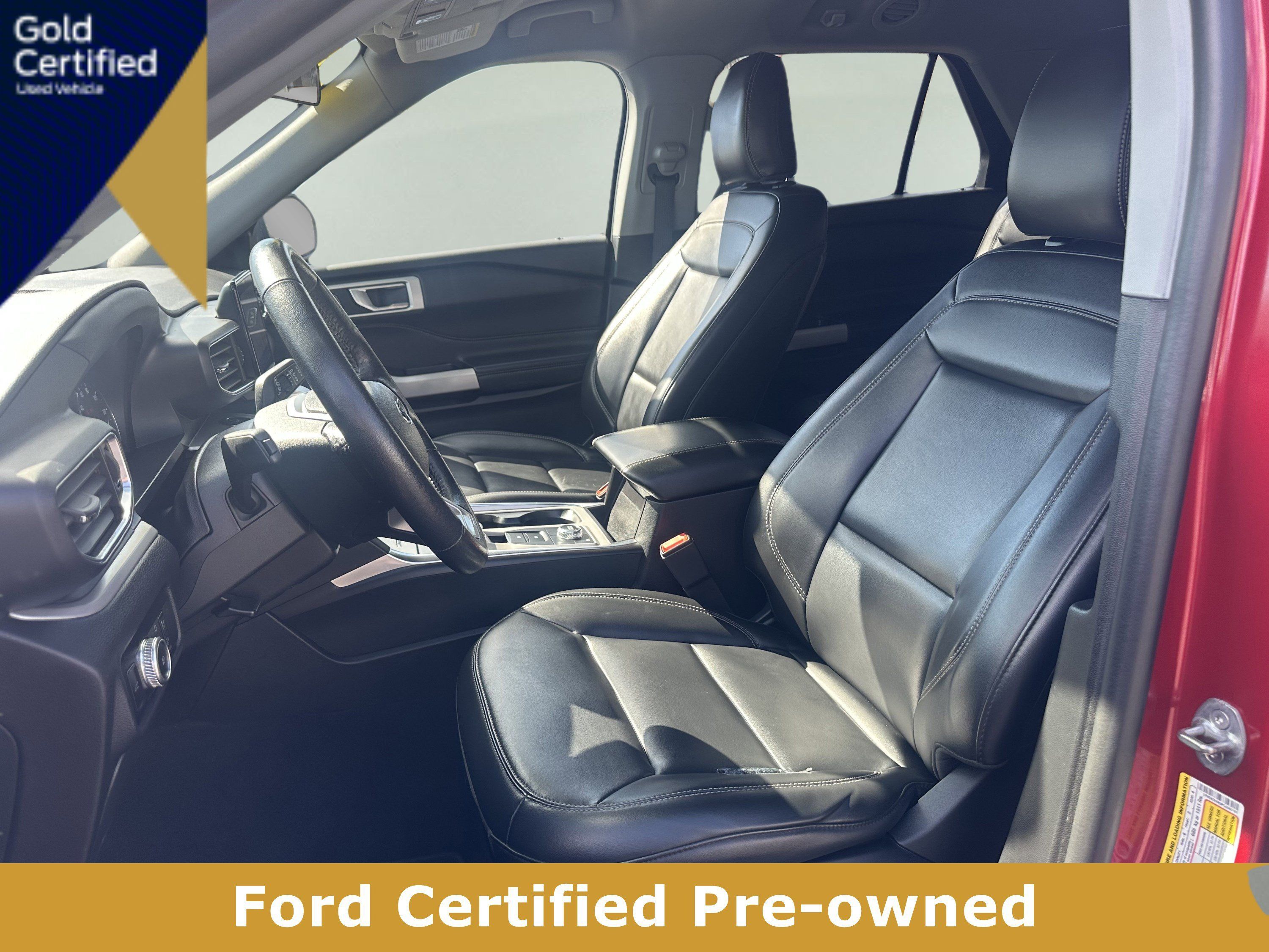 Certified 2023 Ford Explorer XLT w/ Equipment Group 202A AWD/4WD image 9