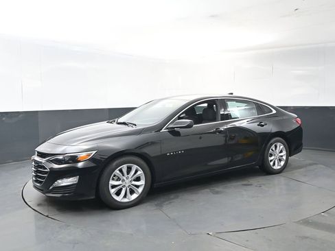 Used 2023 Chevrolet Malibu LT FWD image 2