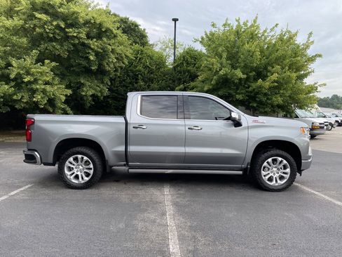 Used 2023 Chevrolet Silverado 1500 LTZ w/ Technology Package AWD/4WD image 10