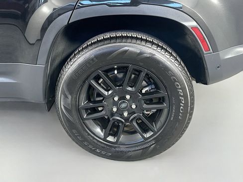 Used 2024 Land Rover Defender 110 S AWD/4WD image 33
