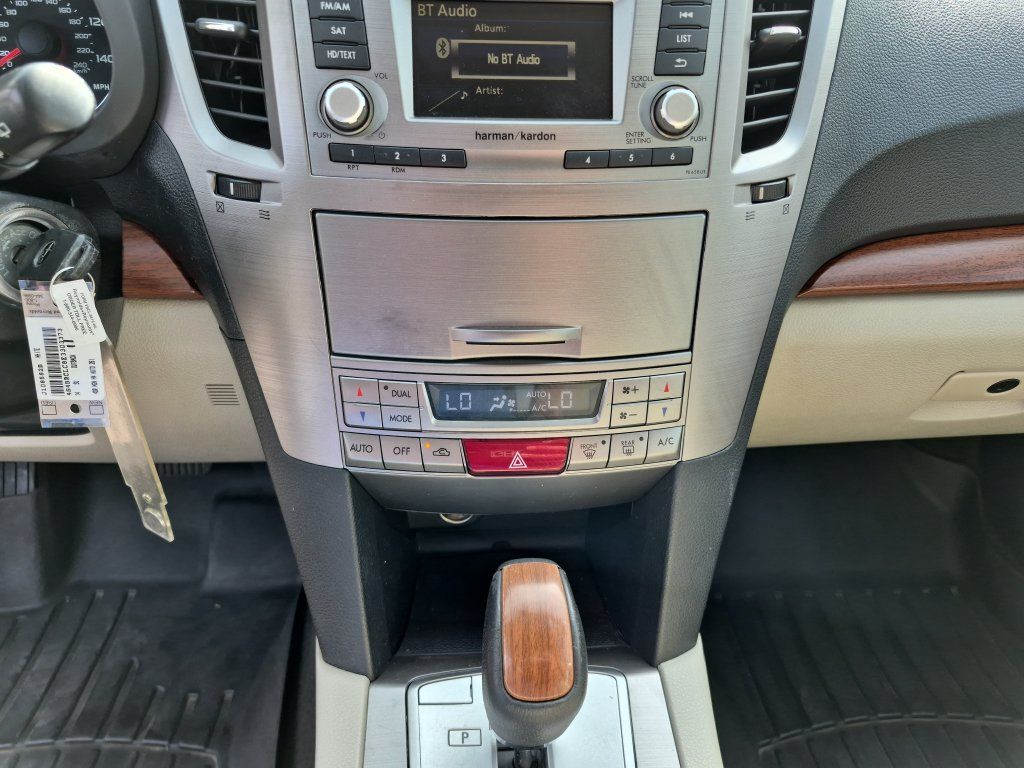 Used 2014 Subaru Outback 2.5i Limited AWD/4WD image 28