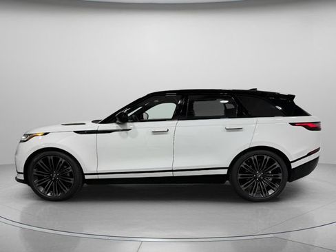 Used 2026 Land Rover Range Rover Velar Dynamic SE AWD/4WD image 2