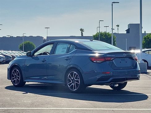 New 2025 Nissan Sentra SR image 2