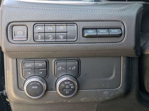 Used 2023 GMC Yukon Denali AWD/4WD image 19
