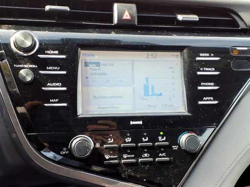 Certified 2020 Toyota Camry LE image 17