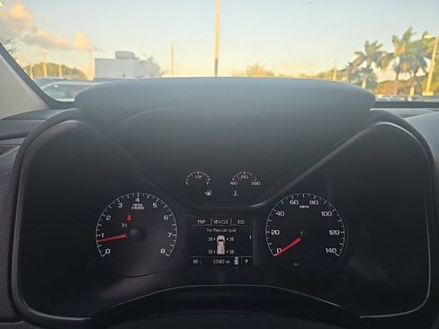 Used 2022 Chevrolet Colorado LT w/ LT Convenience Package image 11