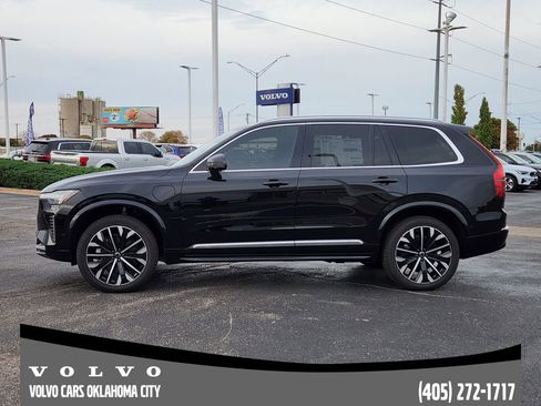 New 2025 Volvo XC90 T8 Plus w/ Protection Package Premier image 3