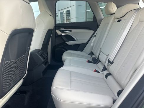 New 2025 Audi Q5 Premium Plus image 15