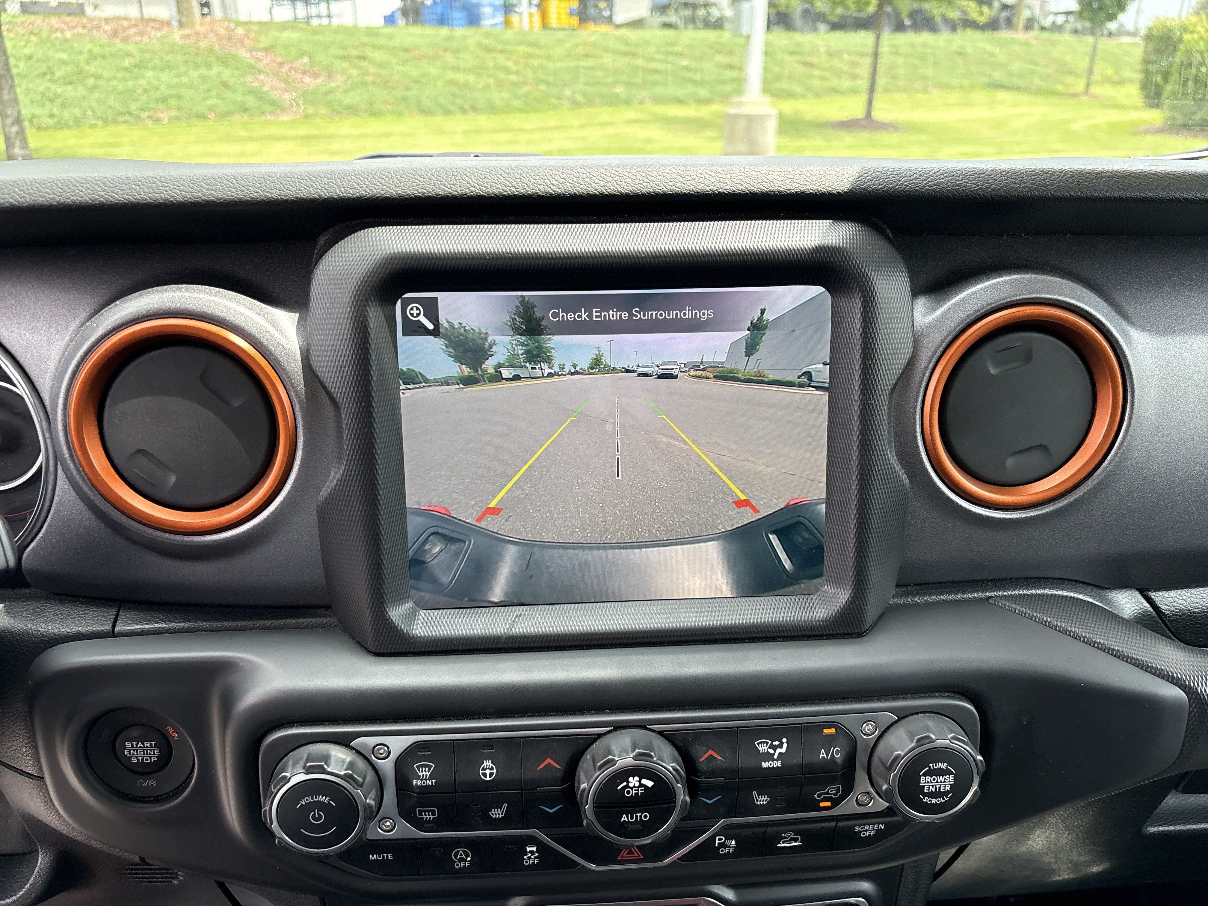 Used 2020 Jeep Gladiator Mojave AWD/4WD image 29