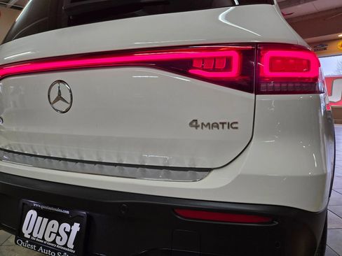 Used 2023 Mercedes-Benz EQB 350 4MATIC SUV image 27