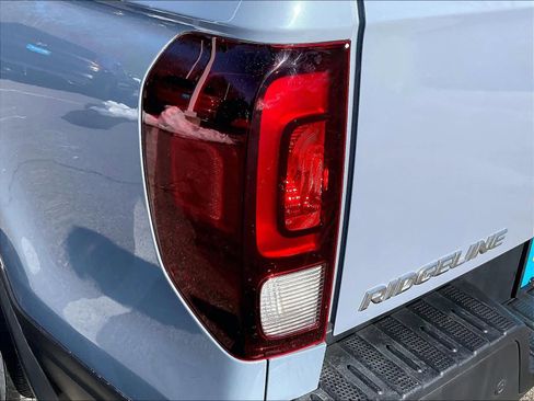 Used 2023 Honda Ridgeline RTL-E image 34