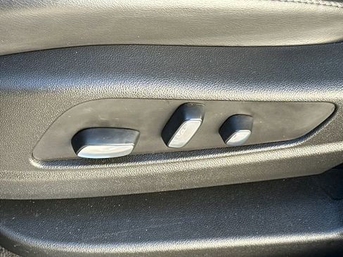 Used 2025 Cadillac XT5 Premium Luxury image 43