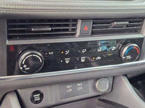 Used 2024 Nissan Rogue S image 22