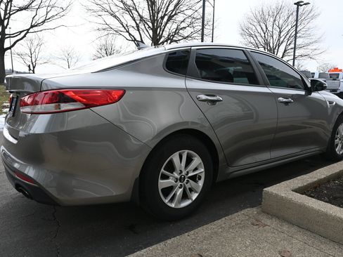 Used 2016 Kia Optima LX FWD image 4