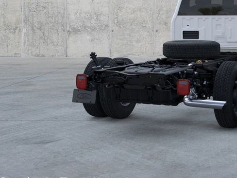 New 2026 Ford F350 4x4 Regular Cab DRW Super Duty image 21