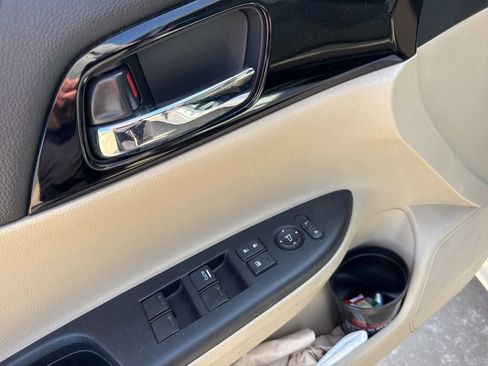 Used 2017 Honda Accord LX image 11