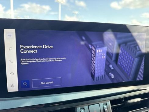 Used 2025 Lexus ES 350 F Sport w/ Accessory Package (Z2) FWD image 18