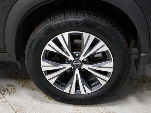 Certified 2022 Nissan Rogue SV image 19