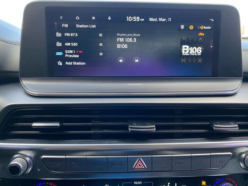 Used 2022 Kia Telluride S image 16