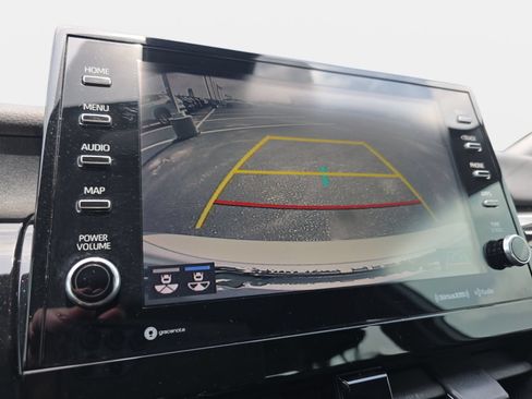 Used 2021 Toyota Camry XSE FWD image 22