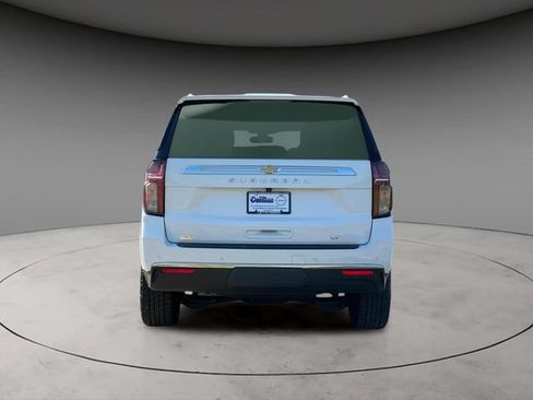 Used 2021 Chevrolet Suburban LT AWD/4WD image 6