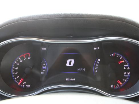 Used 2015 Jeep Grand Cherokee SRT w/ Luxury Group II image 15