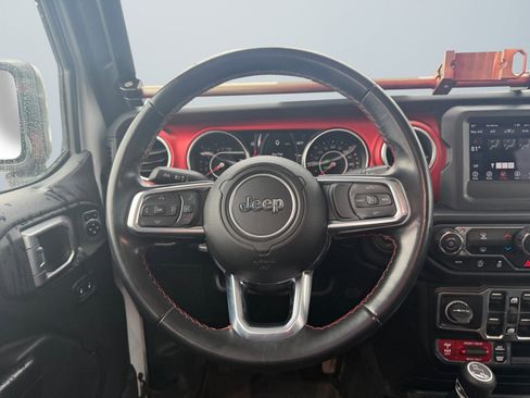 Used 2020 Jeep Gladiator Rubicon w/ Trailer Tow Package image 13