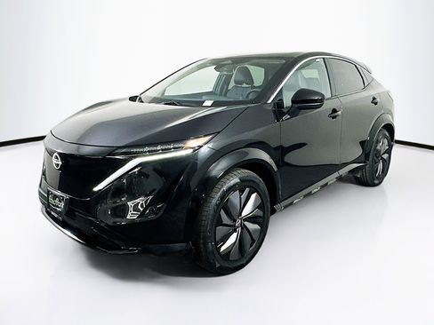 Used 2025 Nissan Ariya FWD image 3