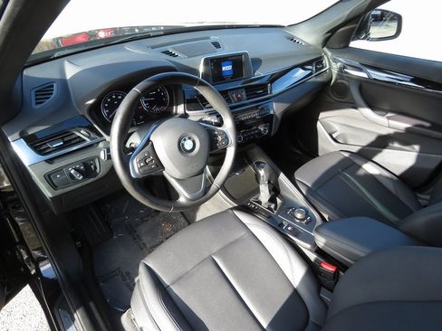 Used 2018 BMW X1 sDrive28i w/ Convenience Package image 11