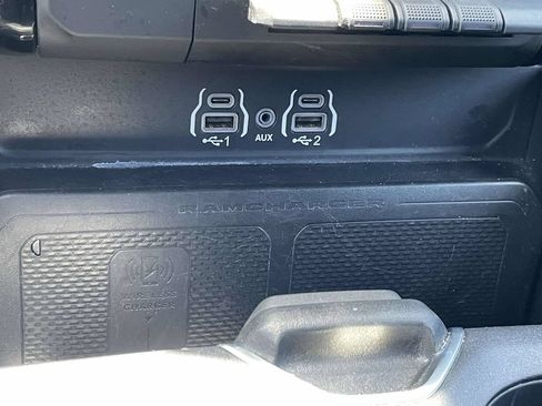 Used 2025 RAM 1500 Laramie AWD/4WD image 17