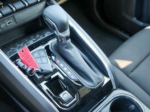 New 2026 GMC Canyon Elevation w/ Convenience Package image 13