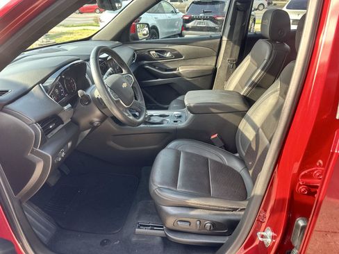 Used 2023 Chevrolet Traverse High Country FWD image 55