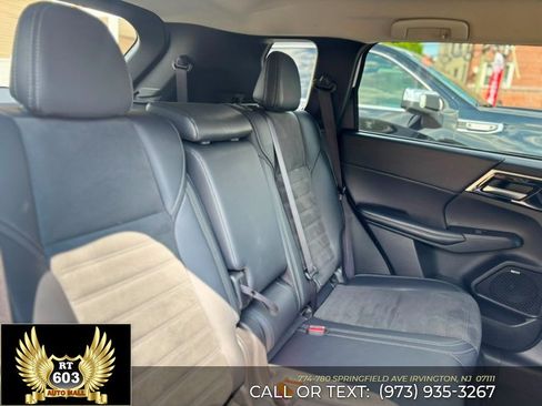 Used 2025 Mitsubishi Outlander SE AWD/4WD image 15