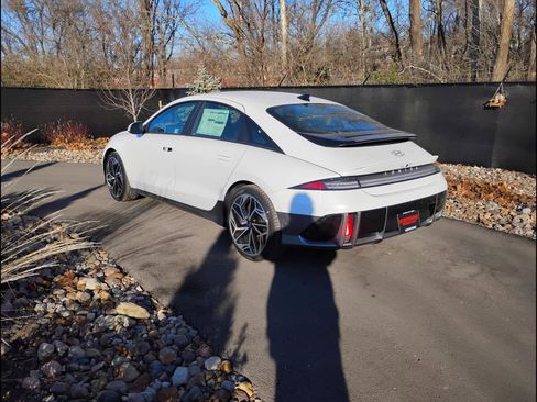 New 2025 Hyundai Ioniq 6 SEL AWD/4WD image 4