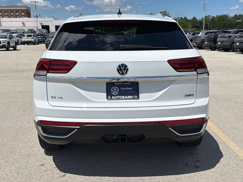 Certified 2023 Volkswagen Atlas Cross Sport SE w/ Panoramic Sunroof Package AWD/4WD image 5