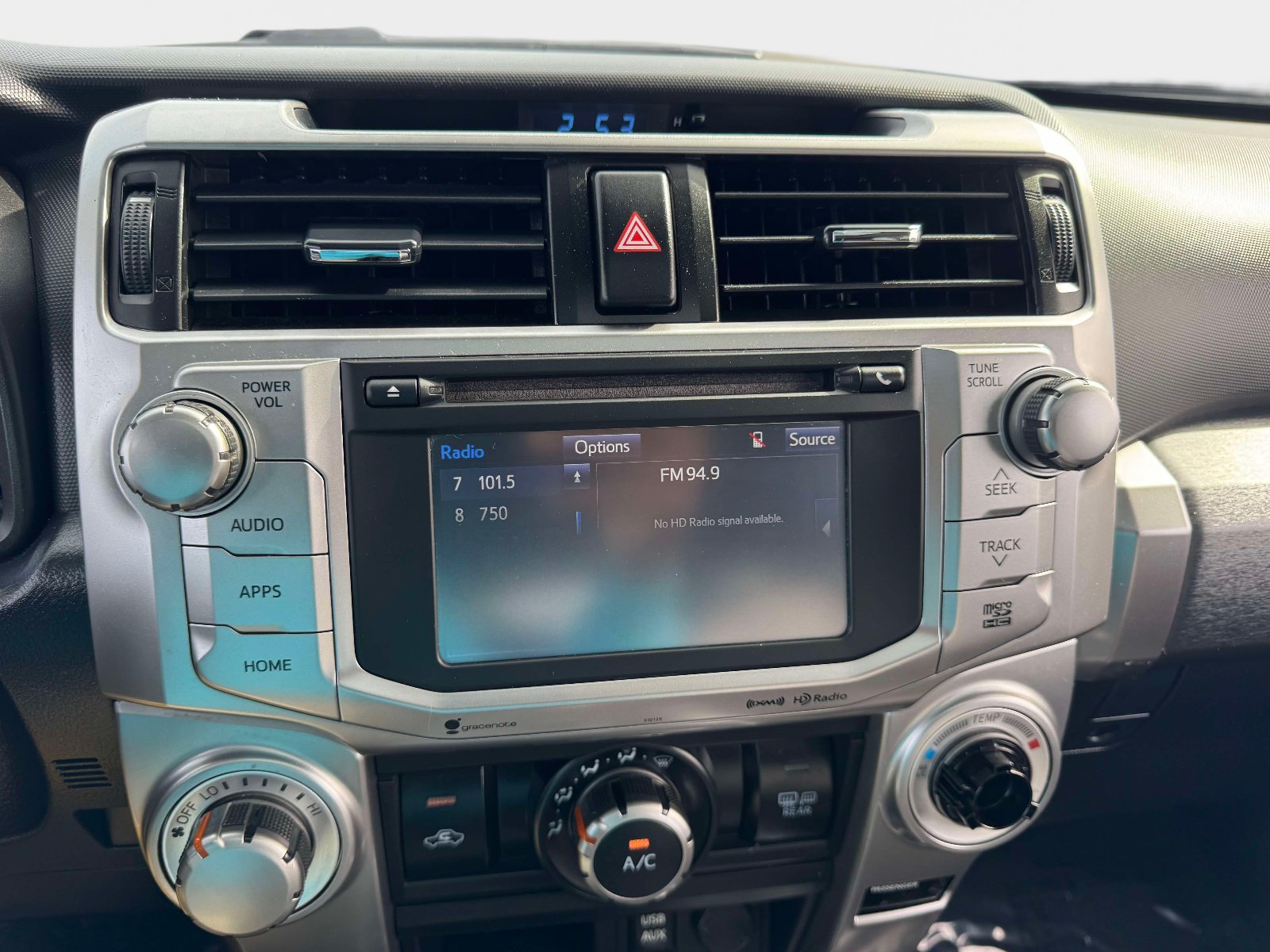Used 2018 Toyota 4Runner SR5 Premium AWD/4WD image 26