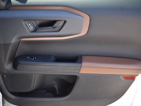 Used 2024 Ford Bronco Sport Outer Banks AWD/4WD image 17