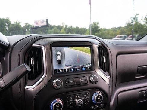 Used 2020 GMC Sierra 2500 Denali w/ Denali Ultimate Package AWD/4WD image 25