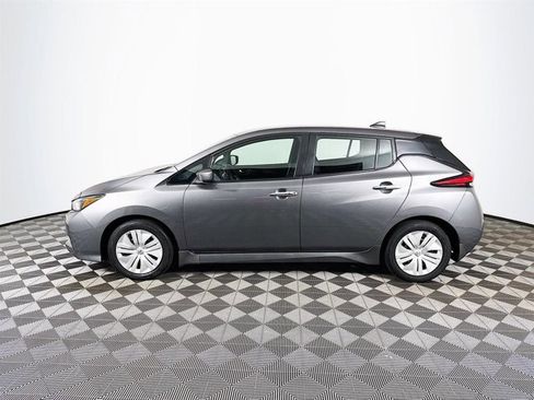 Certified 2023 Nissan Leaf S image 9