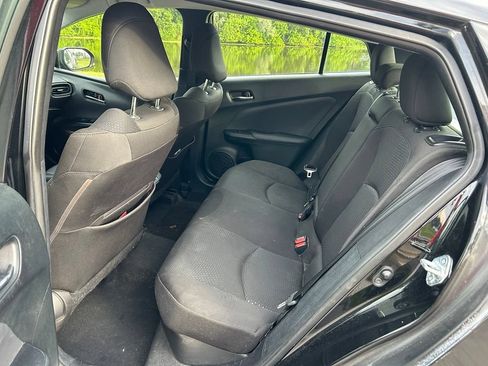 Used 2021 Toyota Prius LE FWD image 12