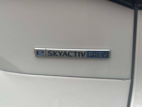 Used 2024 MAZDA CX-90 Plug-In Hybrid w/ Premium Pkg image 12