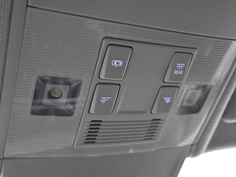 Used 2023 Volkswagen Tiguan SE FWD image 24